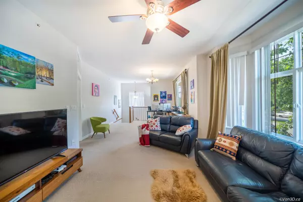 Port Coquitlam, BC V3B 8E5,2624 Lincoln AVE