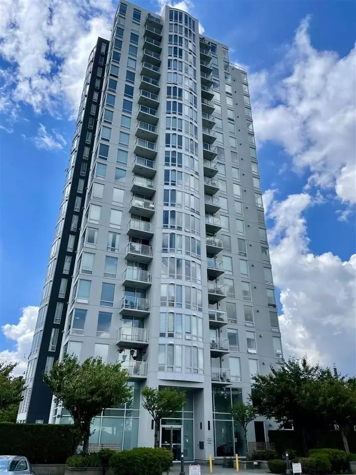 Surrey, BC V3R 0V9,14820 104 AVE #1603