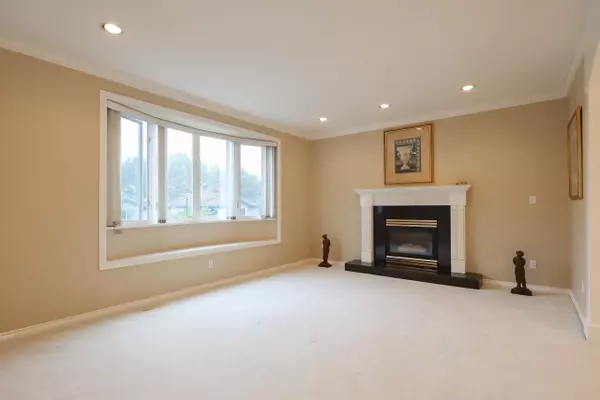 Coquitlam, BC V3E 2Y9,3083 Waddington PL