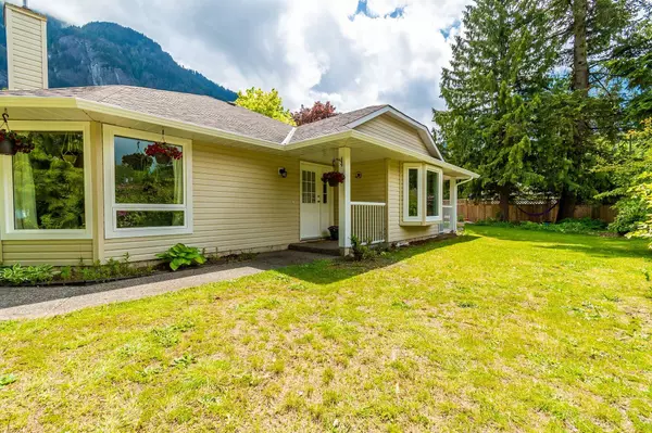 Hope, BC V0X 1L2,63670 Rosewood AVE