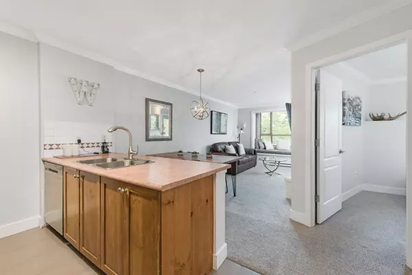 Whistler, BC V8E 1A8,4314 Main ST #427