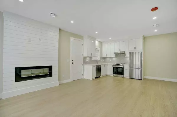 Burnaby, BC V5G 1T9,6007 Sprott ST