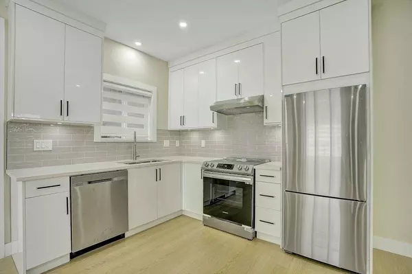 Burnaby, BC V5G 1T9,6007 Sprott ST