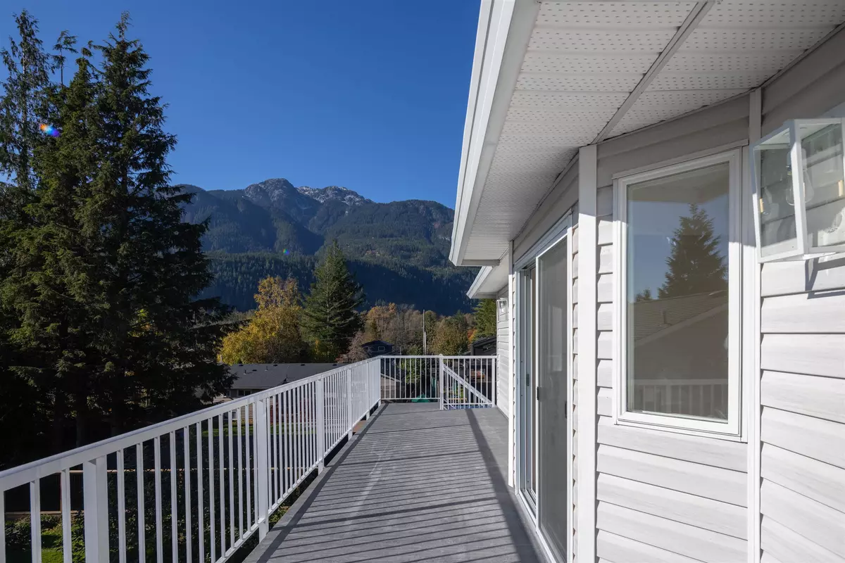 Squamish, BC V0N 1H0,1192 Axen RD