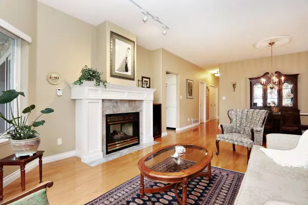 Chilliwack, BC V2P 7Y7,8485 Young RD #102