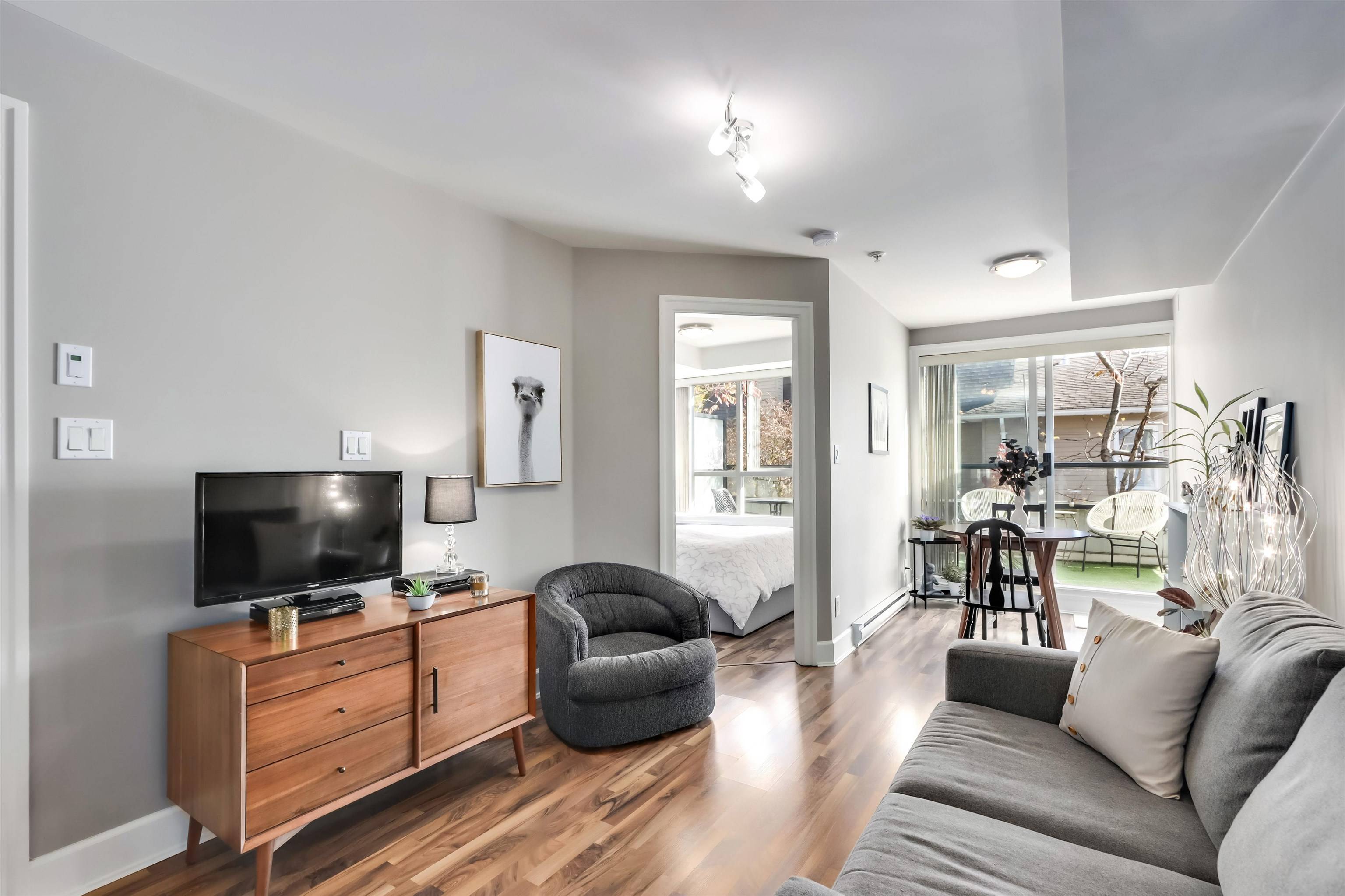 Vancouver, BC V5L 2H4,1718 Venables ST #305