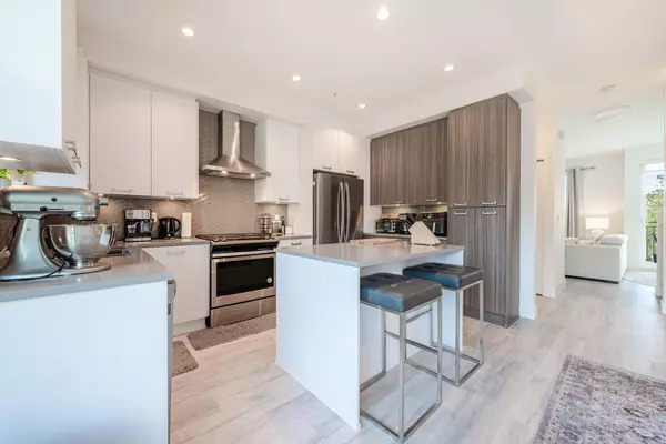 Maple Ridge, BC V2W 0K2,24076 112 AVE #77