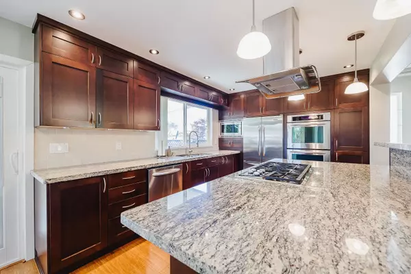 Port Coquitlam, BC V3B 7T2,1461 Rhine CRES