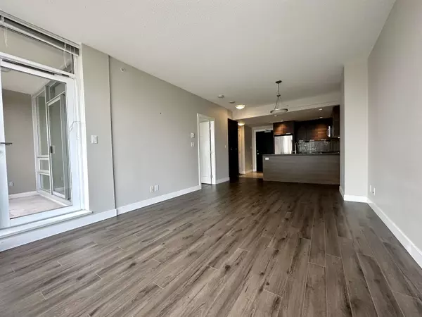 Coquitlam, BC V3B 0C4,2968 Glen DR #1006