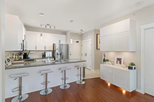 Surrey, BC V3Z 5K3,15918 26 AVE #401