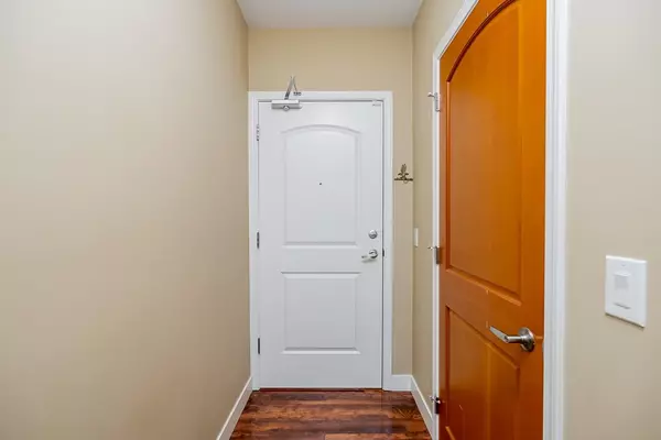 Maple Ridge, BC V2X 6P6,11887 Burnett ST #207