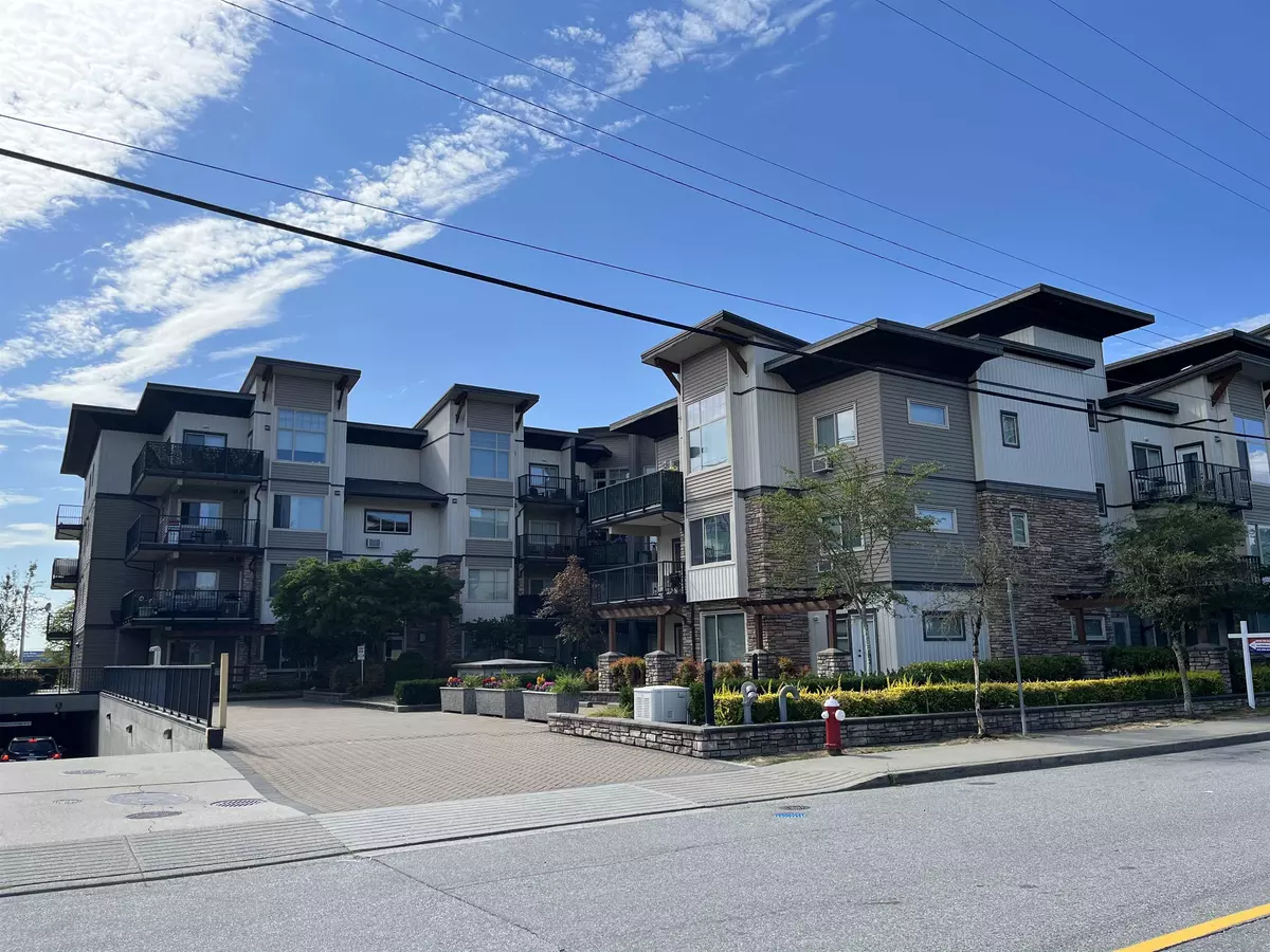 Maple Ridge, BC V2X 9A9,11935 Burnett ST #311