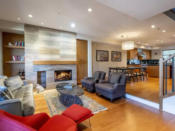 Whistler, BC V8E 0W9,7124 Nancy Greene DR #40