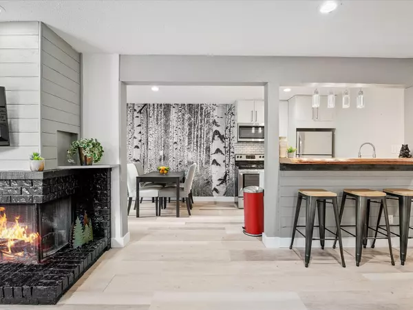 Whistler, BC V8E 0N4,2129 Lake Placid RD #105 A/B