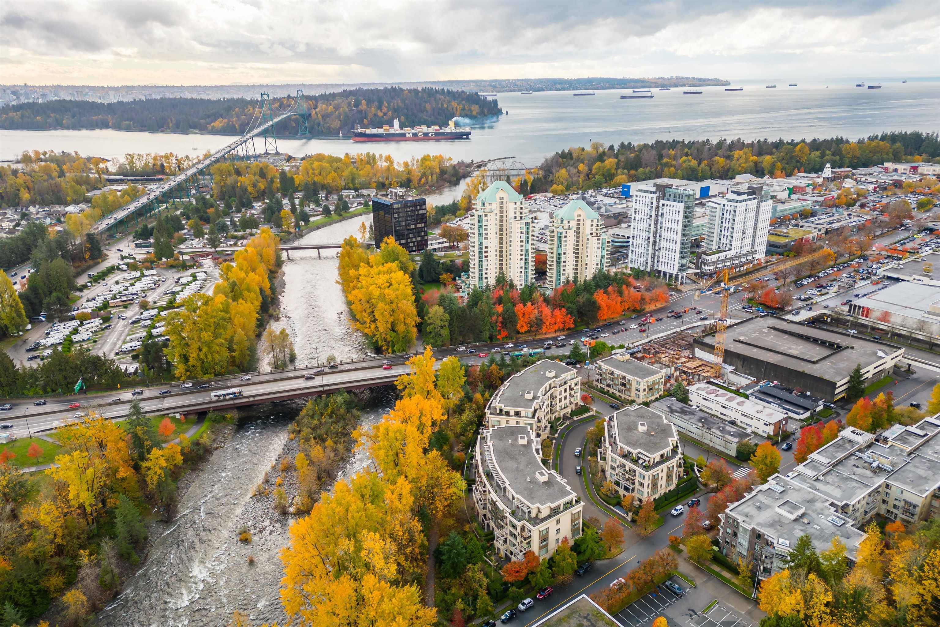 West Vancouver, BC V7T 0A2,533 Waters Edge CRES #303