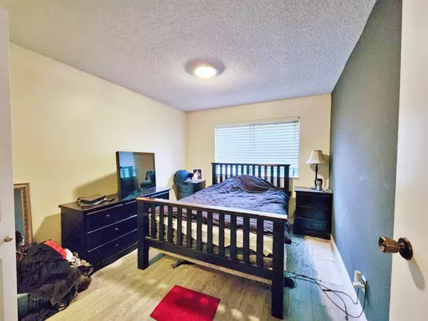 Port Coquitlam, BC V3B 1J3,1948 Coquitlam AVE #303