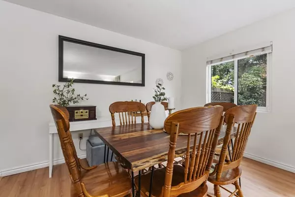 Surrey, BC V3T 1X6,14129 104 AVE #76