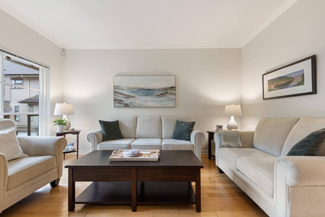 North Vancouver, BC V7K 2G3,3150 Sunnyhurst RD #4