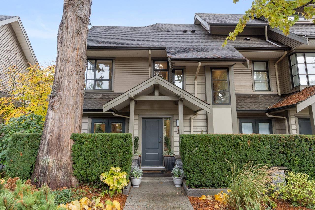 3150 Sunnyhurst RD #4,  North Vancouver,  BC V7K 2G3