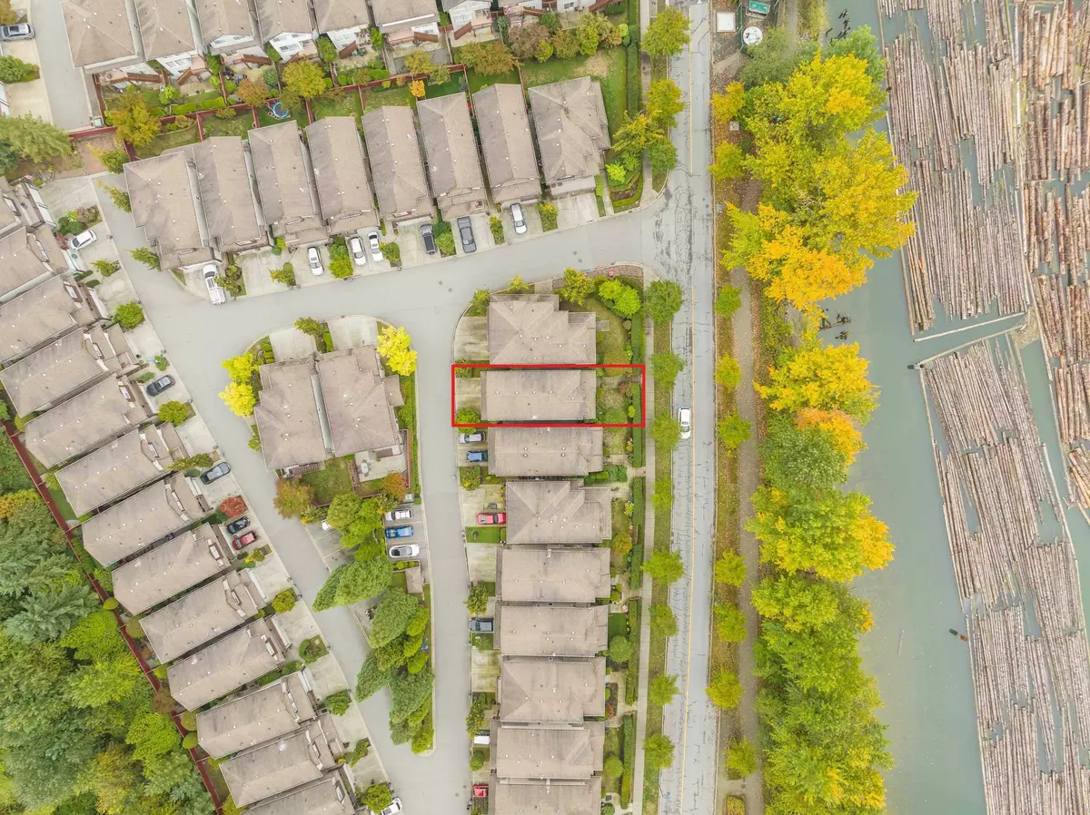 Port Coquitlam, BC V3C 6P5,2387 Argue ST #18