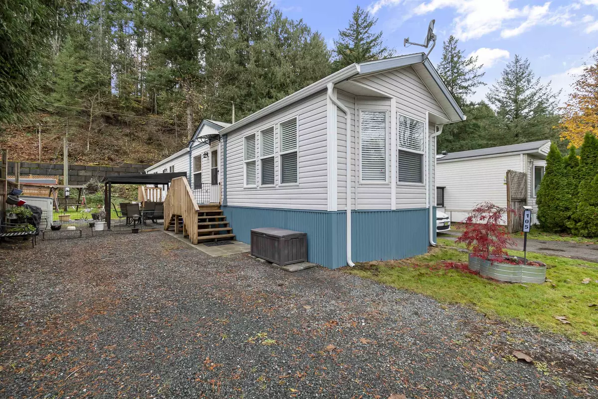 Cultus Lake, BC V2R 5B4,3942 Columbia Valley RD #105