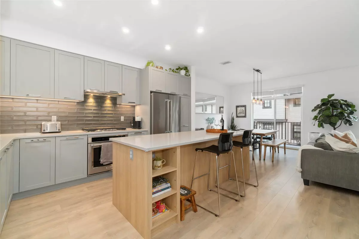 Coquitlam, BC V3E 0N9,1290 Mitchell ST #140