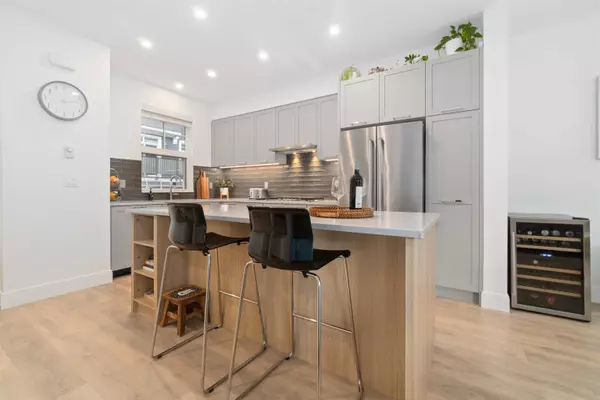 Coquitlam, BC V3E 0N9,1290 Mitchell ST #140