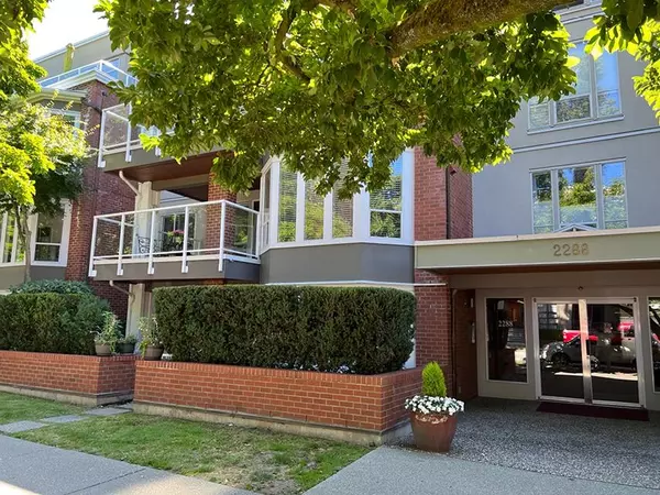 Vancouver, BC V6K 2R2,2288 W 12th AVE #209