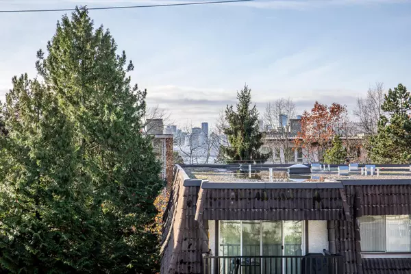 North Vancouver, BC V7M 1C9,275 W 2nd ST #215