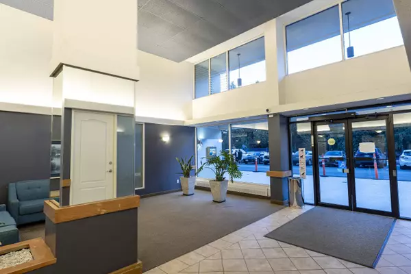 North Vancouver, BC V7P 3E3,2012 Fullerton AVE #1020