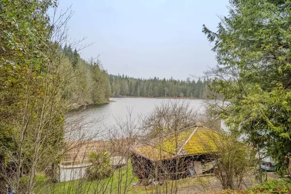 Madeira Park, BC V0N 2H1,12790 Lillies Lake RD