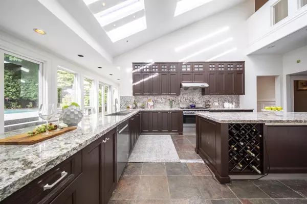 Vancouver, BC V6H 1V8,1188 Wolfe AVE