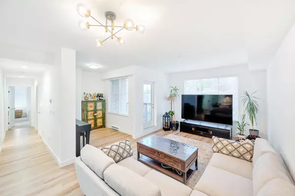 Langley, BC V2Y 3K5,20487 65 AVE #B401