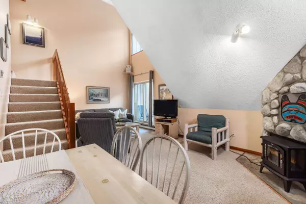 Whistler, BC V8E 0A8,2050 Lake Placid RD #329