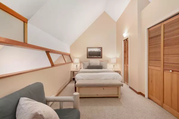 Whistler, BC V8E 0A8,2050 Lake Placid RD #329