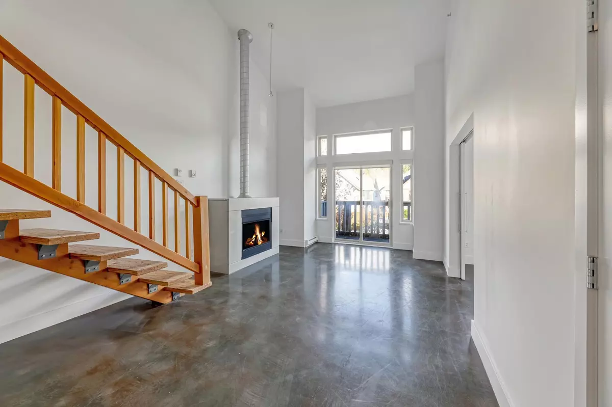 Squamish, BC V8B 0N2,40775 Tantalus RD #10