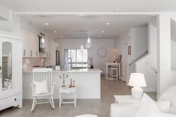 Langley, BC V2Y 0V1,20498 82 AVE #105