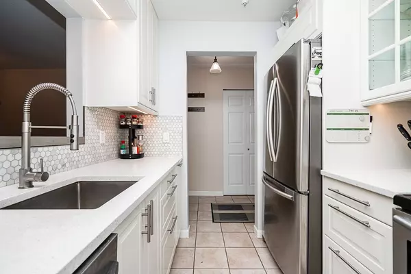 North Vancouver, BC V7H 3A1,630 Roche Point DR #108