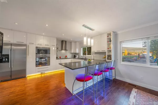 North Vancouver, BC V7K 2E4,3509 Fromme RD