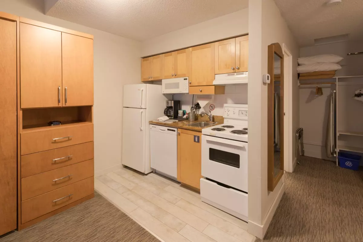 Whistler, BC V8E 1G8,4429 Sundial CRES #155 2-3