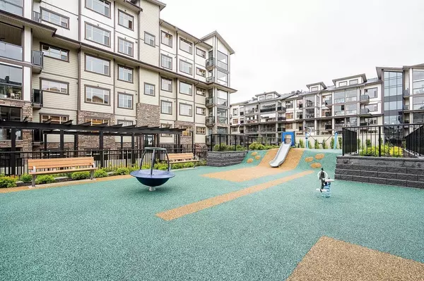 Langley, BC V2Y 3P8,20376 86 AVE #318