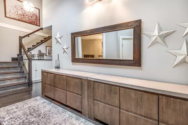 North Vancouver, BC V7N 4K2,2658 Tempe Knoll DR