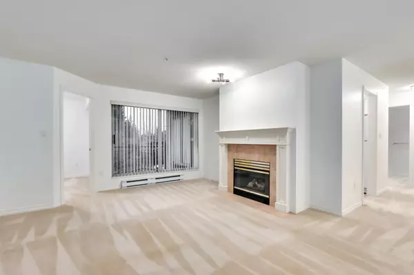 North Vancouver, BC V7H 2Z6,1144 Strathaven DR #309