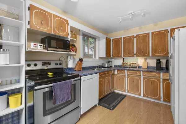 Abbotsford, BC V2T 3R4,32310 Mouat DR #6