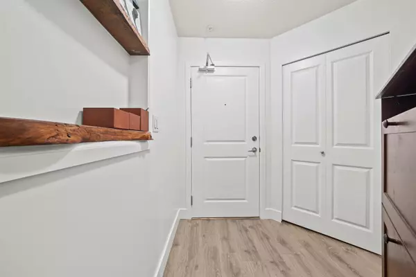 Maple Ridge, BC V2X 8W6,12248 224 ST #116