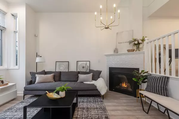 North Vancouver, BC V7N 1A5,108 E 26th ST