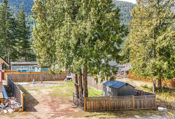 H114 Strawberry LN,  Sunshine Valley,  BC V0X 1L5