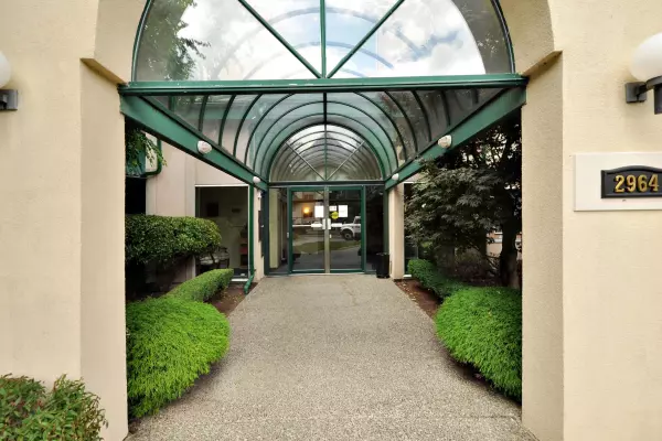 Abbotsford, BC V2T 6P4,2964 Trethewey ST #319