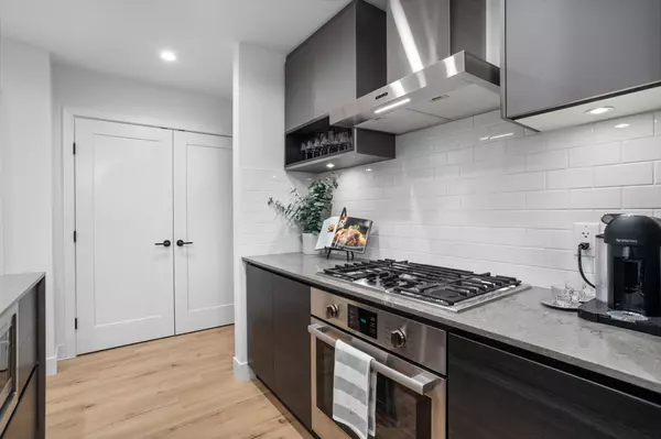 Port Moody, BC V3H 0L9,3131 Murray ST #226