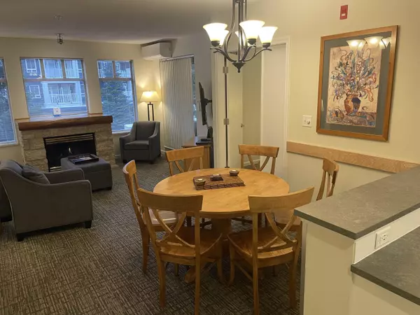 Whistler, BC V8E 0B4,4338 Main ST #208